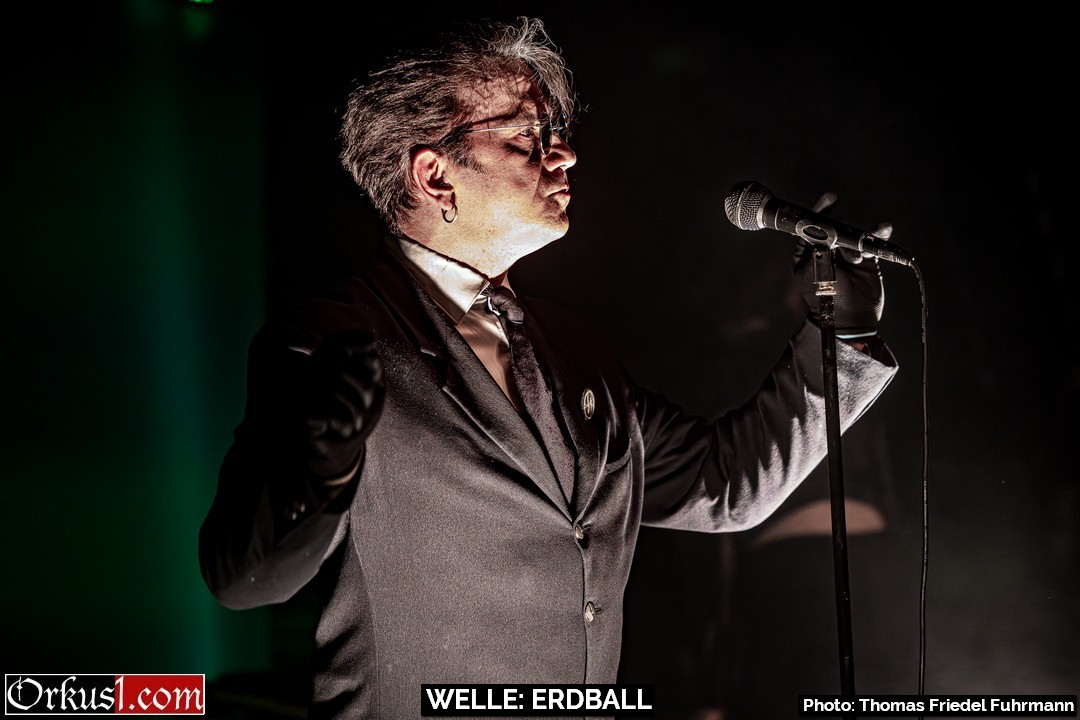 Welle: Erdball
