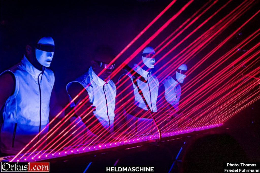 Heldmaschine