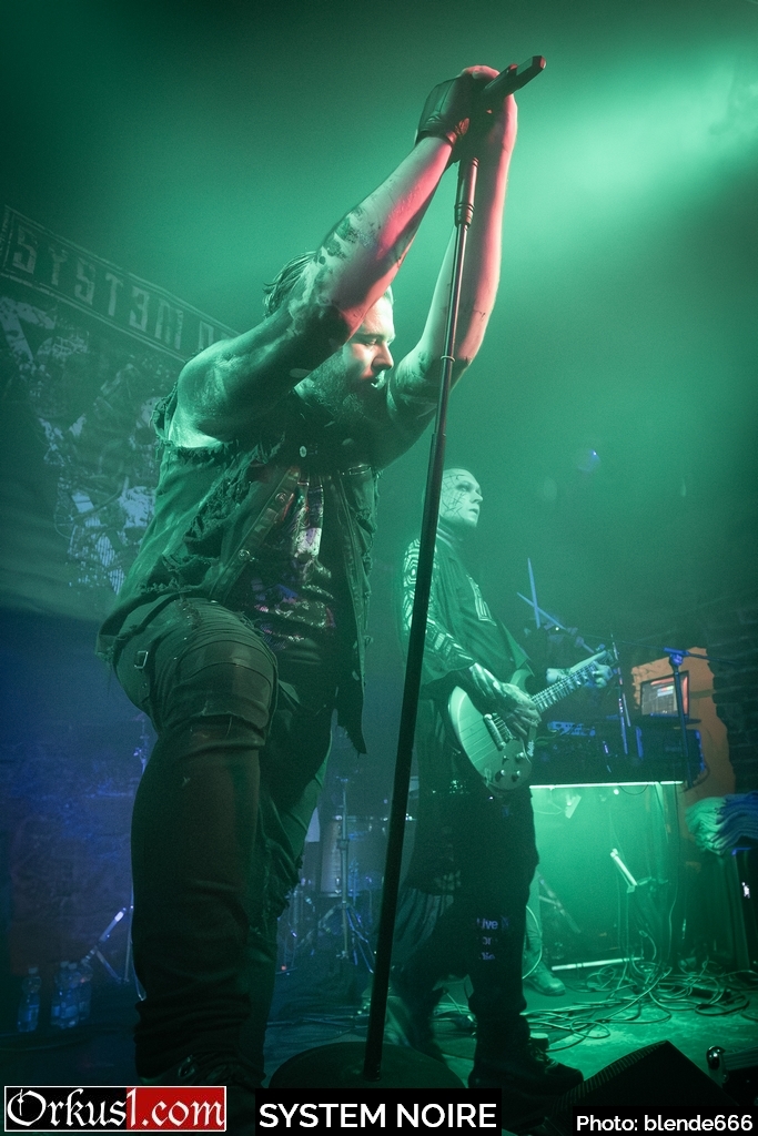 03 System Noire Schwarze-Nacht-2Q7A186_blende6669