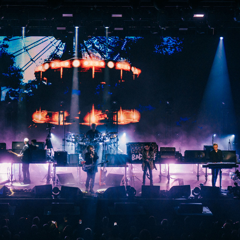 The Cure live
