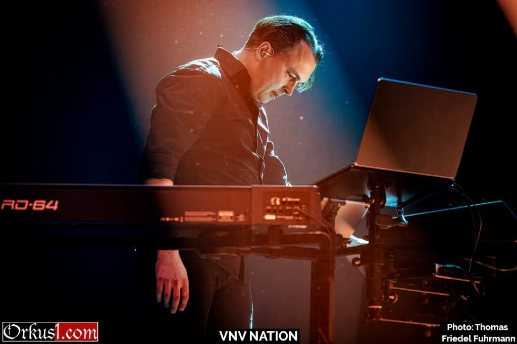 VNV Nation – Plage Noire 2025