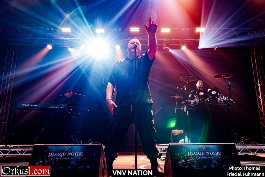 VNV Nation – Plage Noire 2025