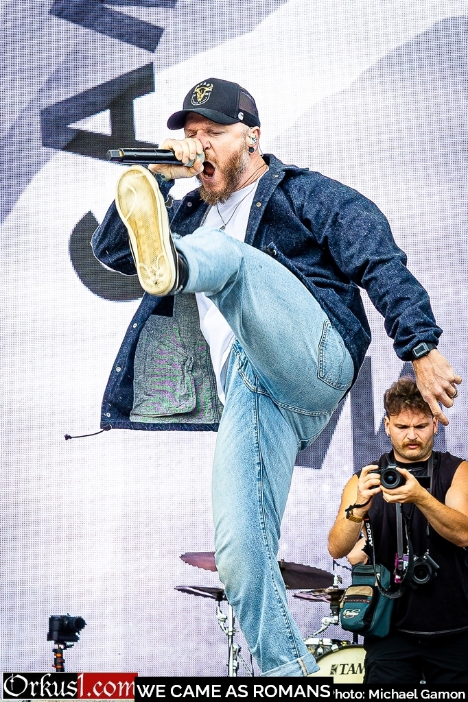 Michael_Gamon_2026-06-05 RAR26 – We Came As Romans – Bild 002x